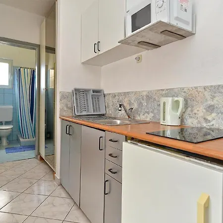 Apartment Fuer 3 Personen Ca 30 Qm In Fazana-surida, Istrien Istrische Riviera *