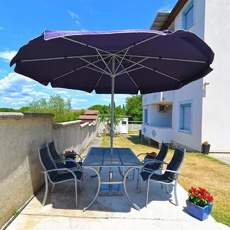 Apartment Fuer 3 Personen Ca 30 Qm In Fazana-surida, Istrien Istrische Riviera