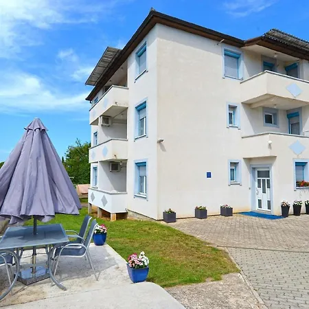 公寓 Fuer 3 Personen Ca 30 Qm In Fazana-surida, Istrien Istrische Riviera 斯廷佳